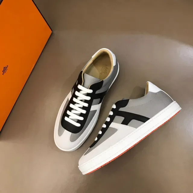 Gray Black Panelled Upper Strap Accent Sneakers 8