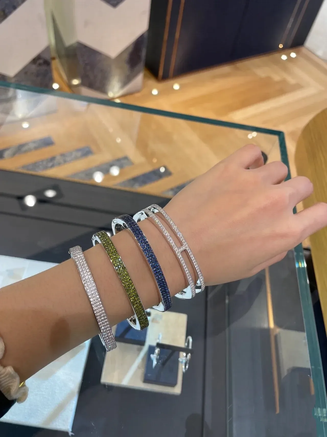 Green Silver Pavé-Set Rectangular Cuff Bracelet 3