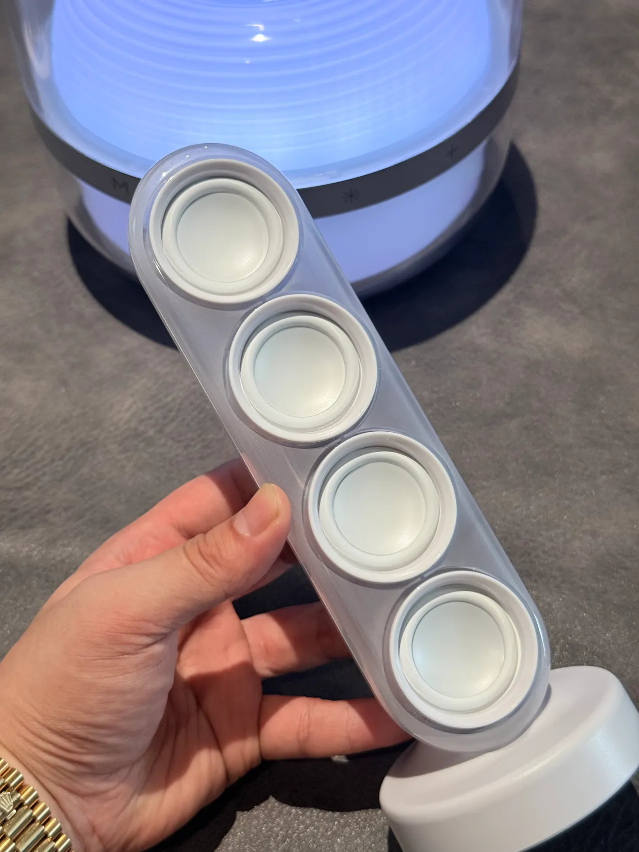 harman/kardon Azul Dorado Cúpula Transparente Driver de Anillo Concéntrico Iluminado Altavoz Portátil 2