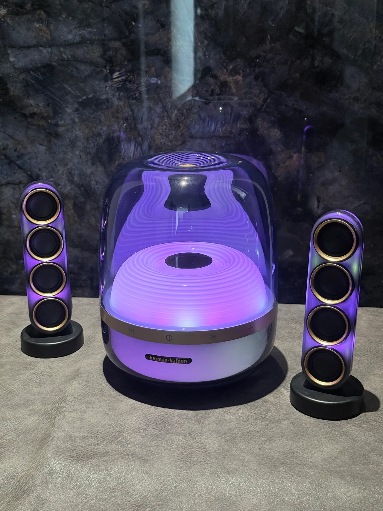 harman/kardon Azul Dorado Cúpula Transparente Driver de Anillo Concéntrico Iluminado Altavoz Portátil 14