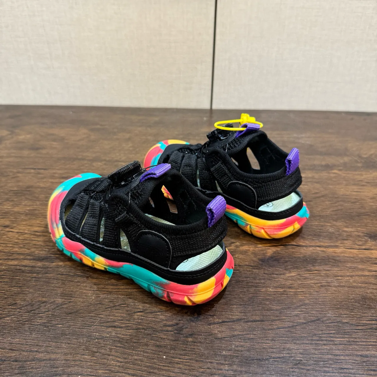 KEEN 黄色橙色 BOA® 旋钮扣合 网面 休闲凉鞋 8