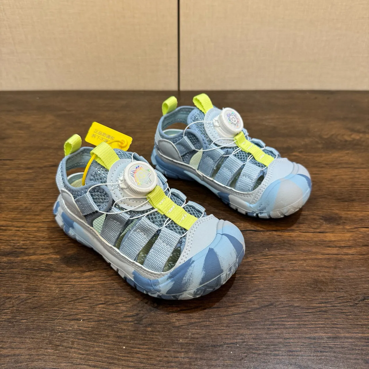 KEEN 黄色橙色 BOA® 旋钮扣合 网面 休闲凉鞋 14