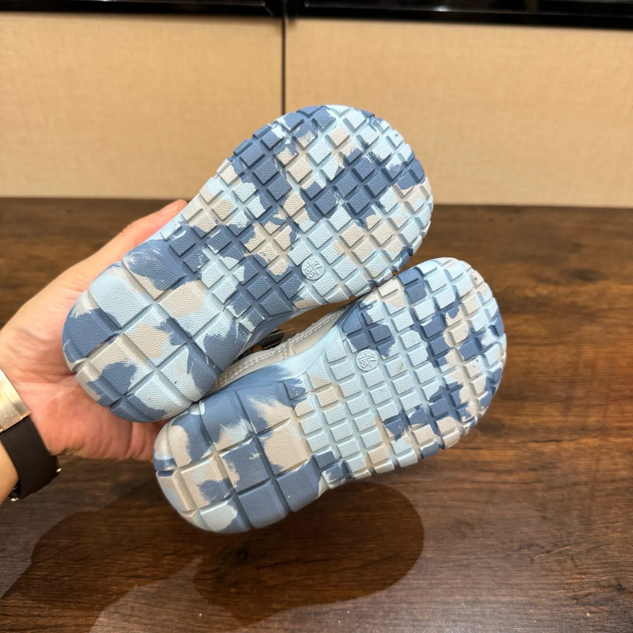 KEEN 黄色橙色 BOA® 旋钮扣合 网面 休闲凉鞋 19