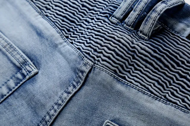 lavage clair distressed Moto-Panel jeans 16