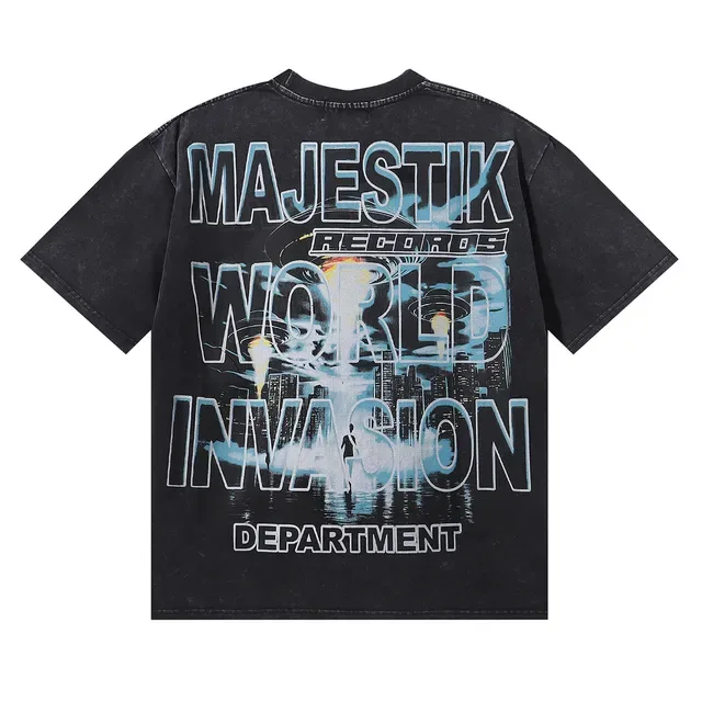 Camiseta MAJESTIK negra oversized distressed con gráfico UFO de doble cara 2