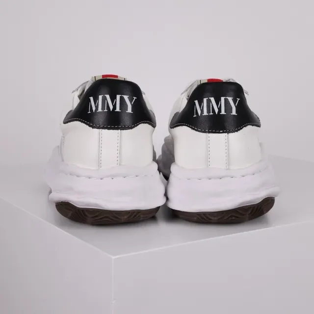 MMY Blakey White and Black Sculpted Midsole Lifestyle Sneakers 8