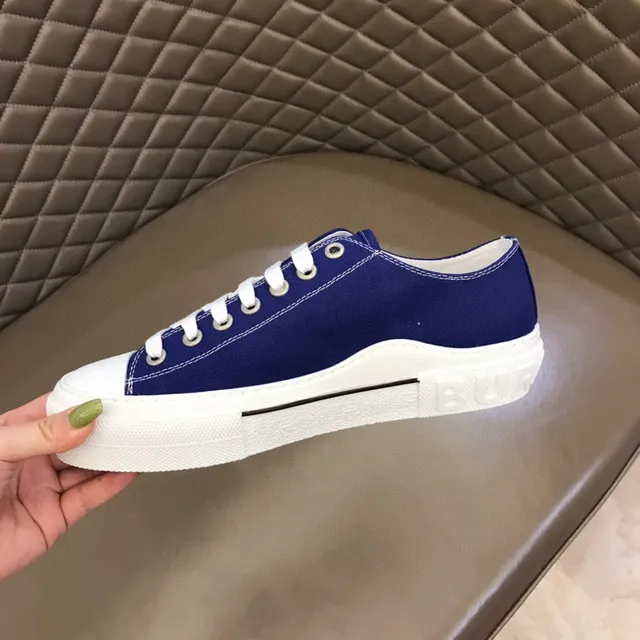Navy White Low-Top Upper Canvas Shoes 3