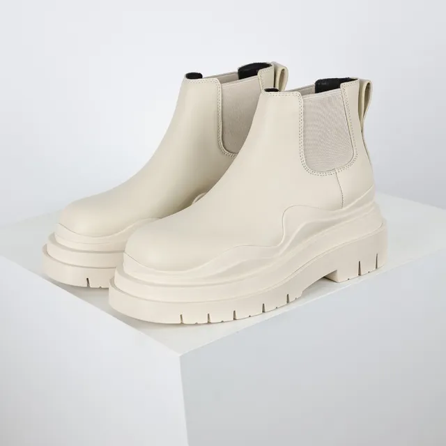 Off-White Chunky Platform Chelsea Boots 2