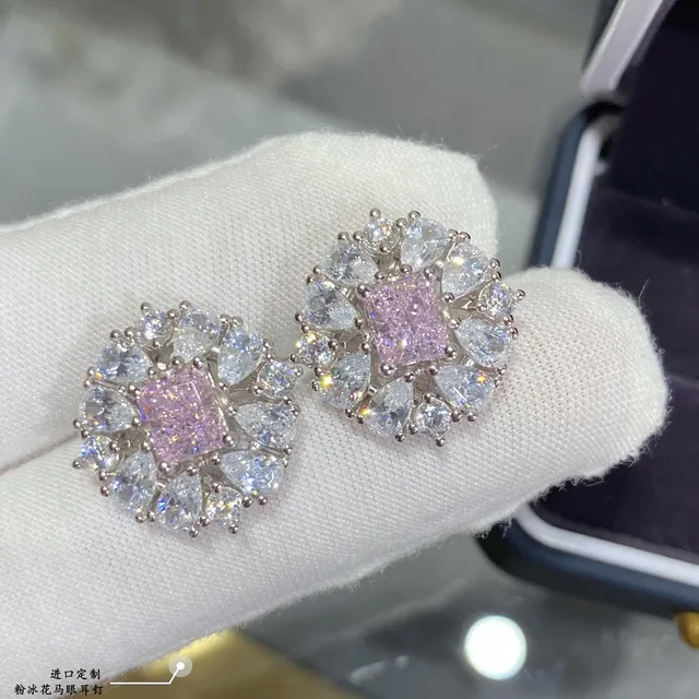 Pink Center Floral Cluster Stud Earrings 8