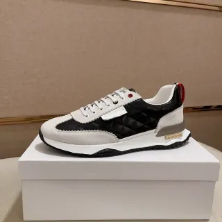 حذاء أسلوب حياة أسود وأبيض مبطن
