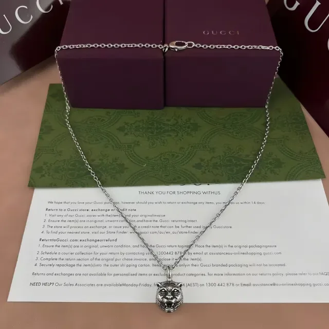 Sculpted Tiger Head Pendant Necklace 4