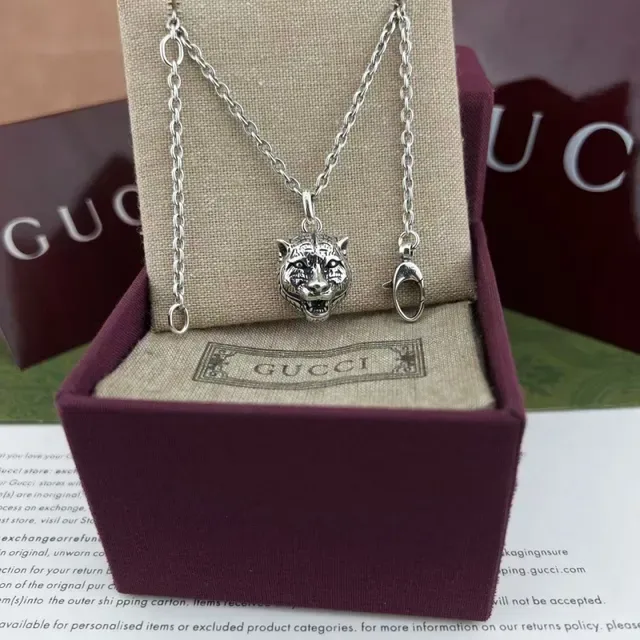 Sculpted Tiger Head Pendant Necklace 8
