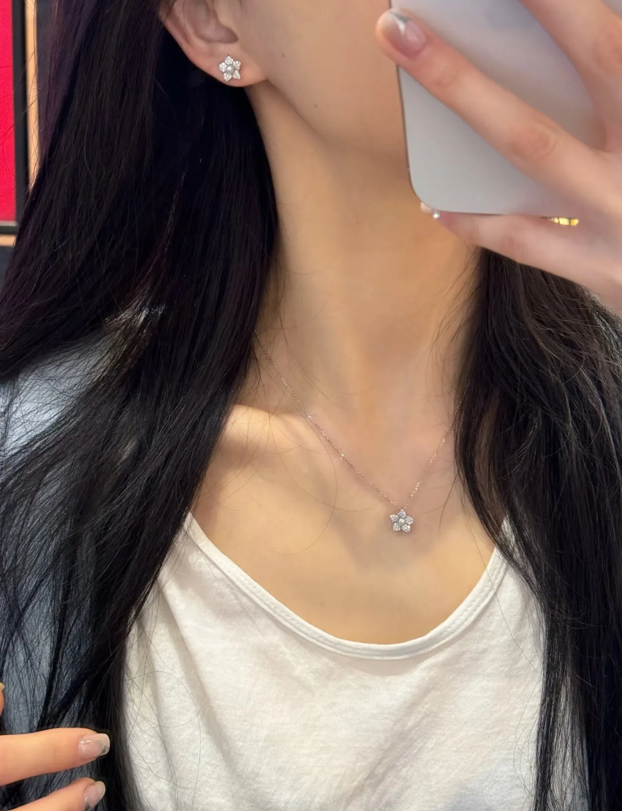 Silver Blue Layered Star-Shaped Pendant Necklace 3