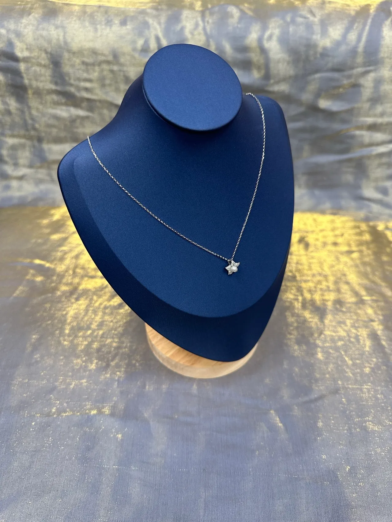 Silver Blue Layered Star-Shaped Pendant Necklace 9