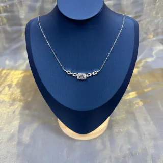 Collier Argent Bleu avec Motif Chaîne Pavé-Set et Pierre Centrale Rectangulaire