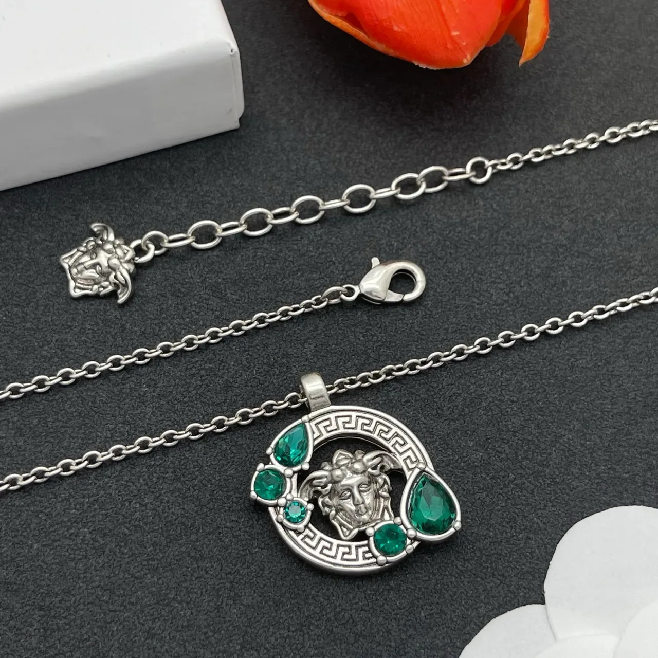 Silver Green Metal Gemstones Necklace 4
