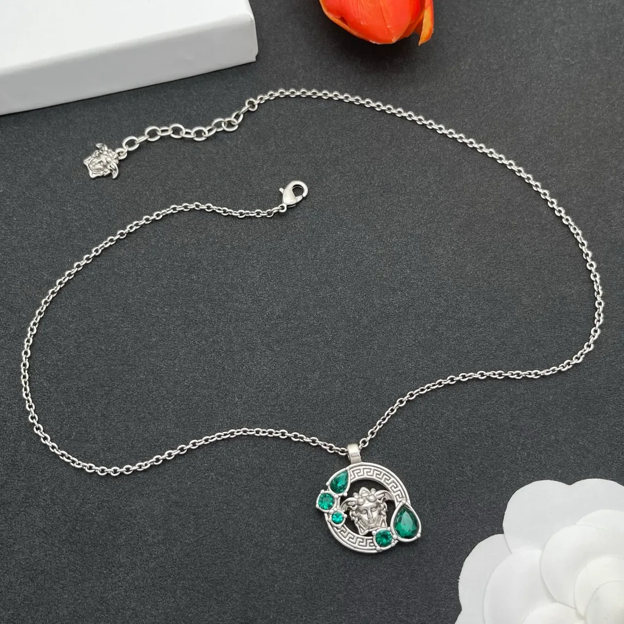 Silver Green Metal Gemstones Necklace 8