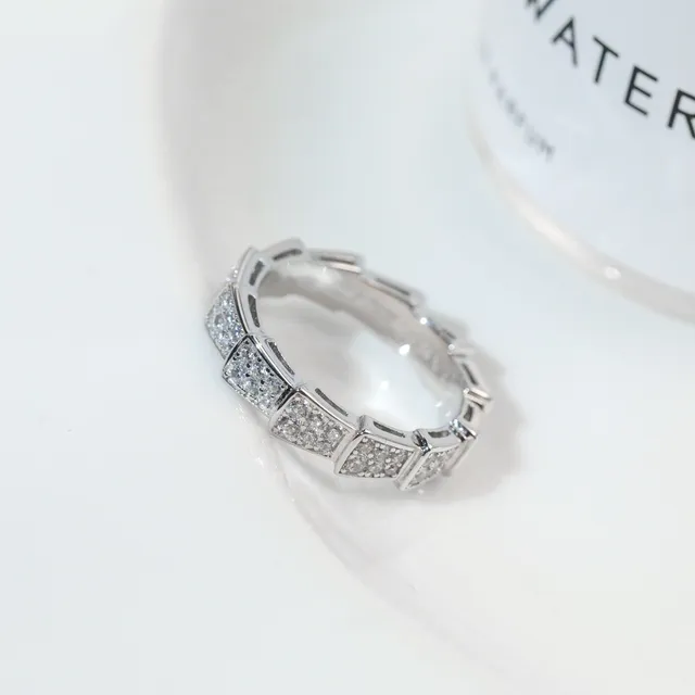 Silver-Toned Geometric Pavé Ring 3