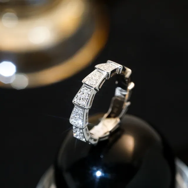 Silver-Toned Geometric Pavé Ring 4