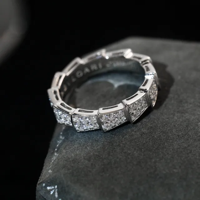 Silver-Toned Geometric Pavé Ring 9