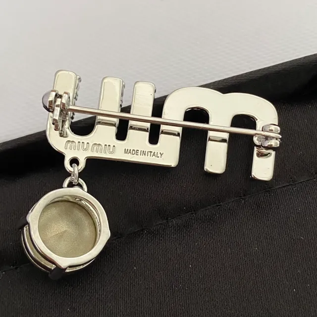 Silver Transparent Crystal-Embellished Dangling Pendant Brooch 5