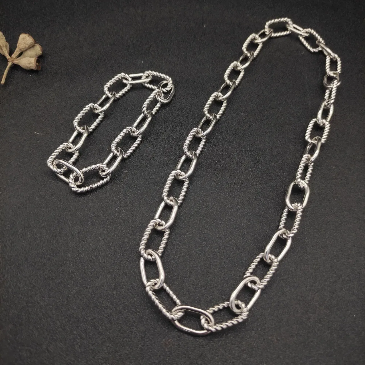 Silver Twisted Rope and Oval Link Chunky Chain Necklace 7
