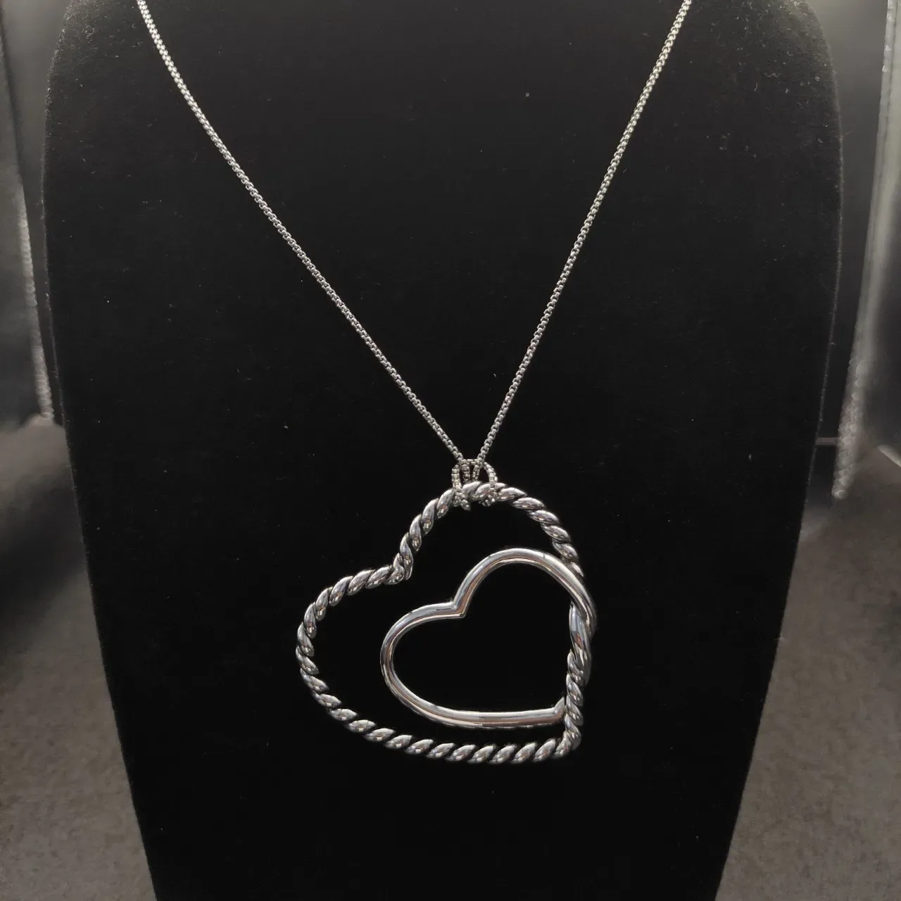 Silver Twisted Rope Double Heart Openwork Necklace 3