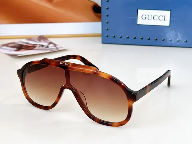 Lunettes de soleil oversized en acétate avec lentille tortue marron, gradient noir et jaune 5