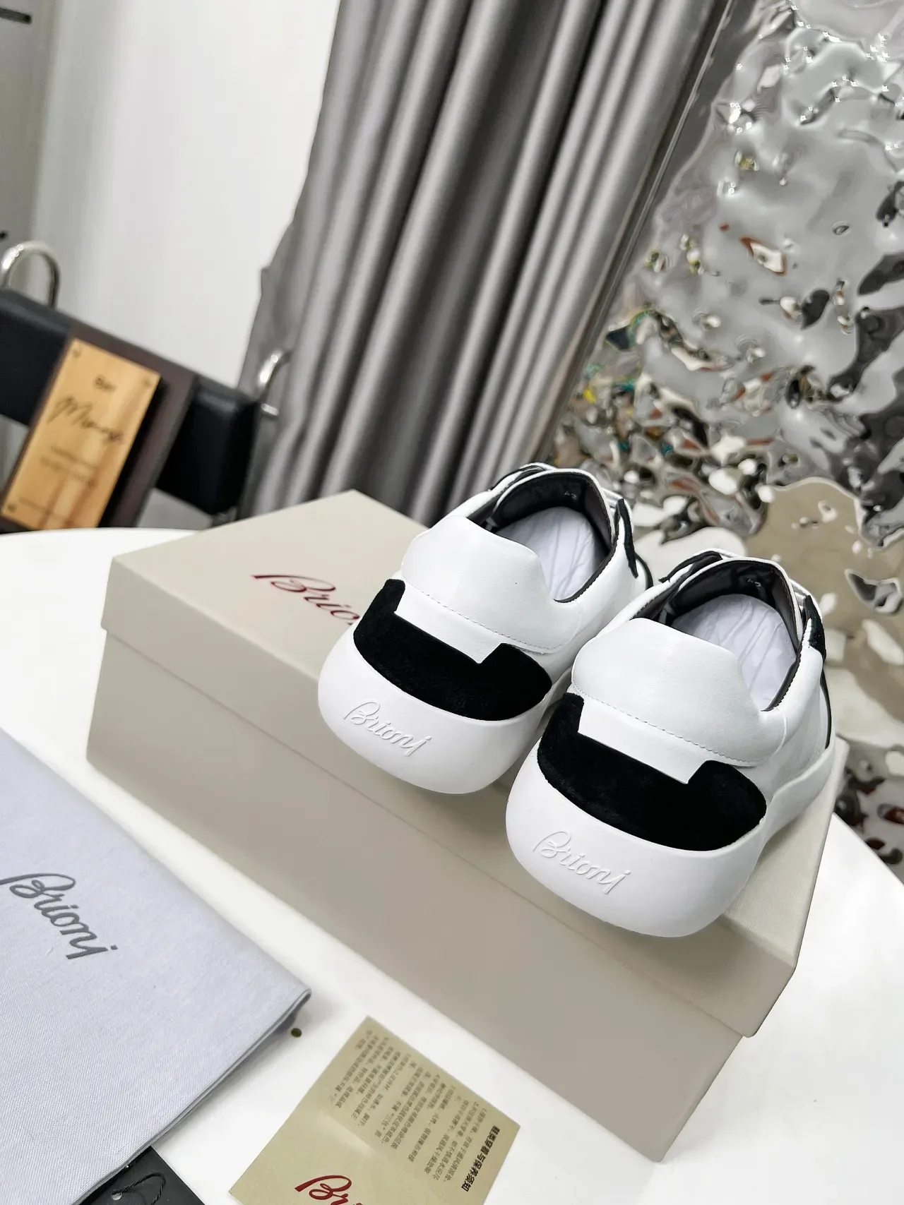 White and Black Two-Tone Suede Leather Panelled Lifestyle Sneakers 3