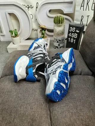 Basket chunky blanc noir et bleu 6