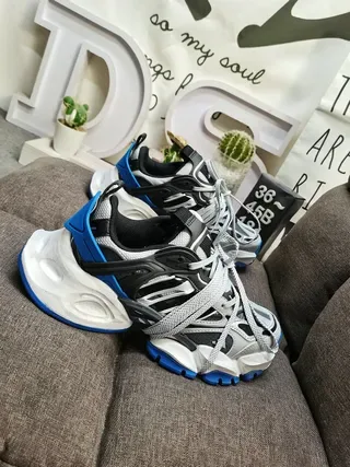 Basket chunky blanc noir et bleu 9
