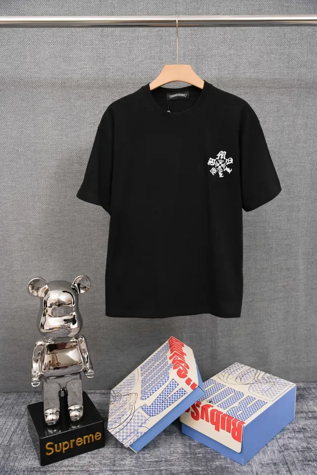 White Black Oversized Fit Minimal Chest Graphic T-Shirt 3