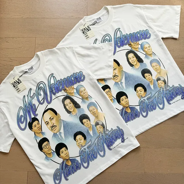 T-shirt graphique col rond blanc et bleu 4