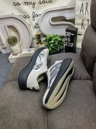 White Gradient Stripe Lifestyle Sneakers 6