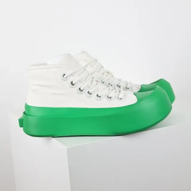 Tênis Altos Brancos e Verdes de Lona 3