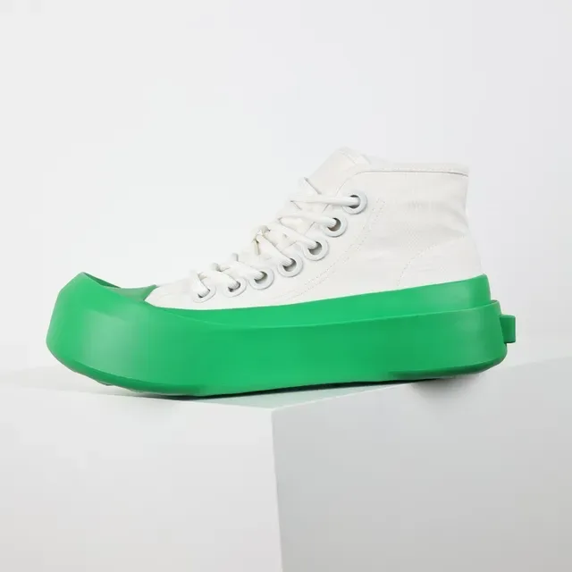 Tênis Altos Brancos e Verdes de Lona 9
