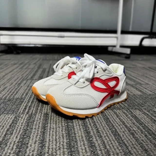 White Red Retro-Inspired Low-Top Sneakers 22