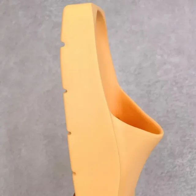Yellow Molded Foam Single-Piece Construction Clog 5