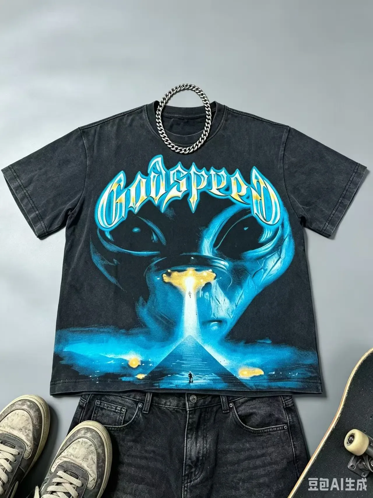 Camiseta Godspeed oversize negra con estampado gráfico 2