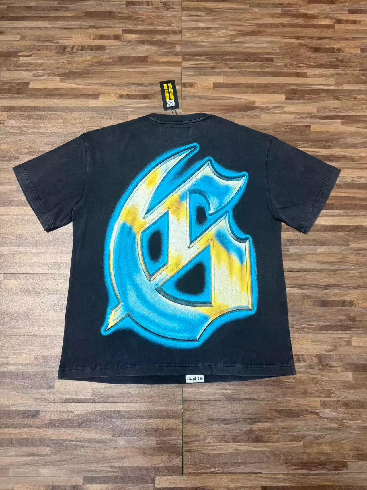 Camiseta Godspeed oversize negra con estampado gráfico 4