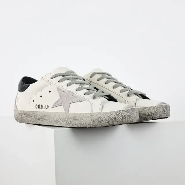 Golden Goose Superstar ডিস্ট্রেসড সাদা চামড়ার লাইফস্টাইল স্নিকার 3