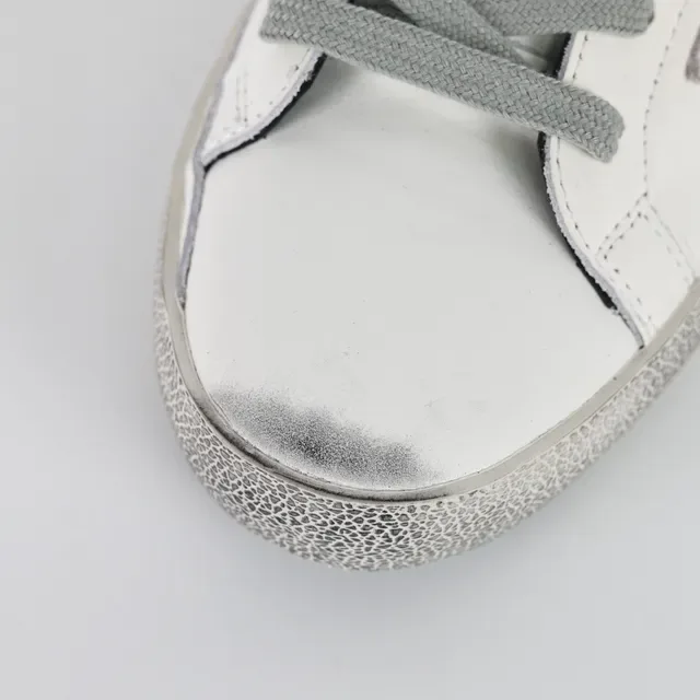Golden Goose Superstar ডিস্ট্রেসড সাদা চামড়ার লাইফস্টাইল স্নিকার 5