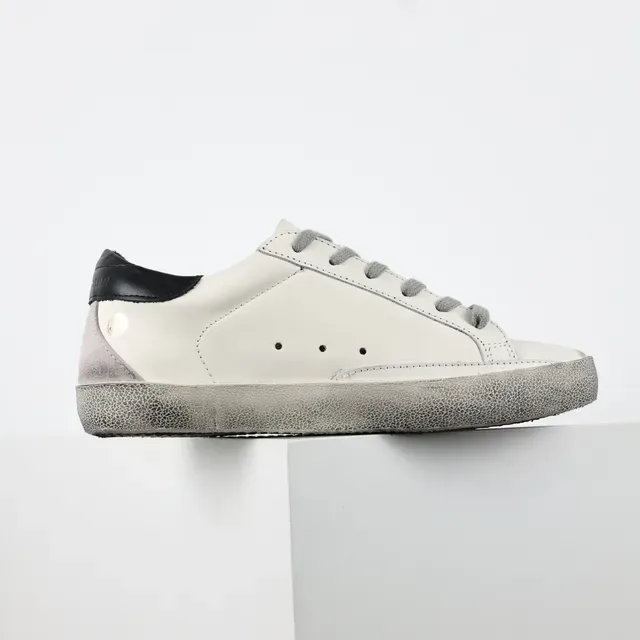 Golden Goose Superstar ডিস্ট্রেসড সাদা চামড়ার লাইফস্টাইল স্নিকার 7