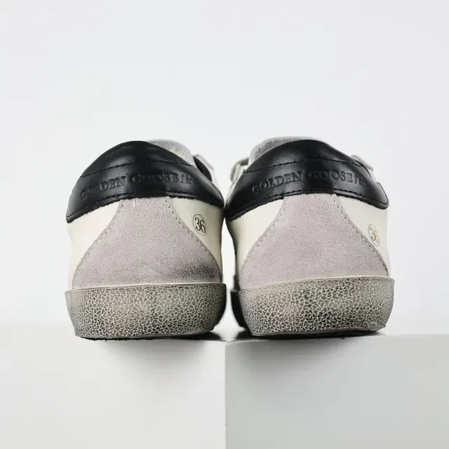Golden Goose Superstar ডিস্ট্রেসড সাদা চামড়ার লাইফস্টাইল স্নিকার 8