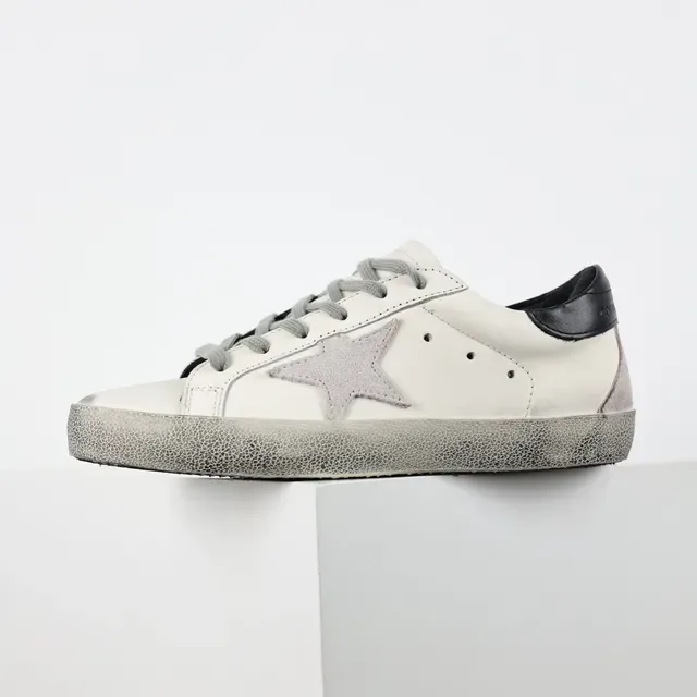 Golden Goose Superstar ডিস্ট্রেসড সাদা চামড়ার লাইফস্টাইল স্নিকার 9