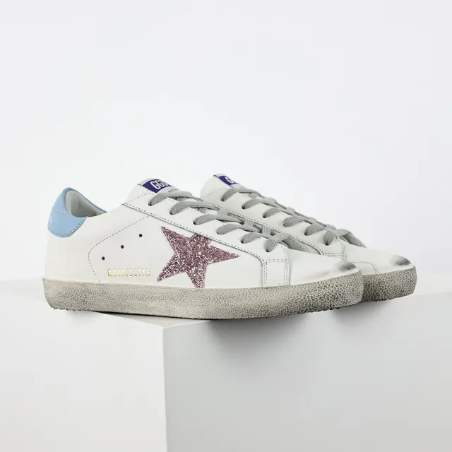 Golden Goose Superstar Tênis Lifestyle Branco e Rosa com Estrela de Brilho 3