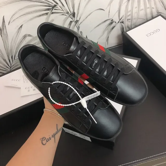 Gucci Ace noir vert rouge Web Stripe sneakers lifestyle 2