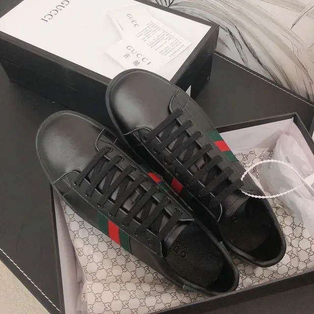 Gucci Ace noir vert rouge Web Stripe sneakers lifestyle 5