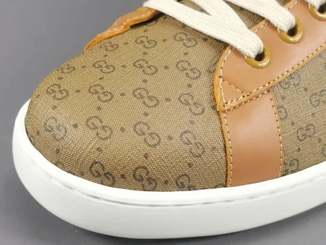 Gucci Ace Disney Mickey Mouse GG Supreme Canvas Zapatillas Lifestyle 9