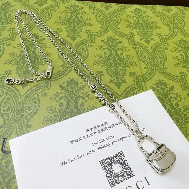 Gucci Pendentif Mini Sac à Main Chaîne Argentée Rose Bambou 2